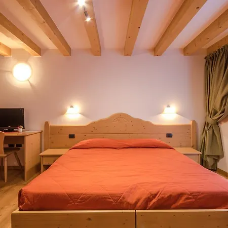 Albergo al Fontanin Rabbi Exterior foto